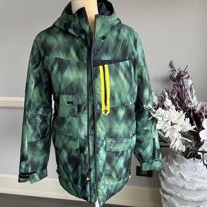 Obermeyer Green Camouflage Unisex Teen XL(18) Ski / Winter Jacket